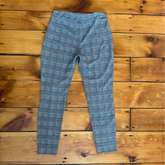 Elie Tahari Plaid Ankle Pants - Picture 2 of 2